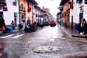 INDECI DE CAJAMARCA INVOCA A POBLACIÓN ESTAR ALERTAS ANTE PRESENCIA DE LLUVIAS INTENSAS Y ASEGURAR VIVIENDAS PARA EVITAR DESASTRES.