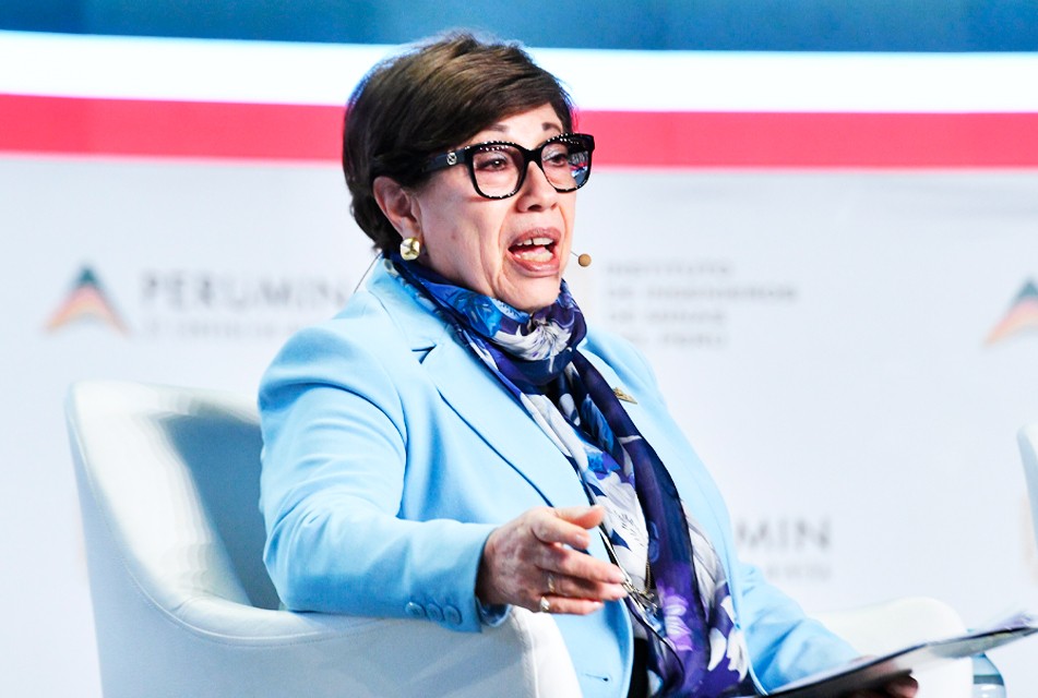 EVA ARIAS EN PERUMIN 37: “EL DESARROLLO SOLO ES POSIBLE CUANDO LA MINERÍA TRABAJA EN EQUIPO CON LA POBLACIÓN”