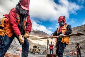 EMPLEO MINERO CRECERÍA ENTRE 25% Y 40% IMPULSADO POR LA EXPANSIÓN DE PROYECTOS HACIA EL 2026
