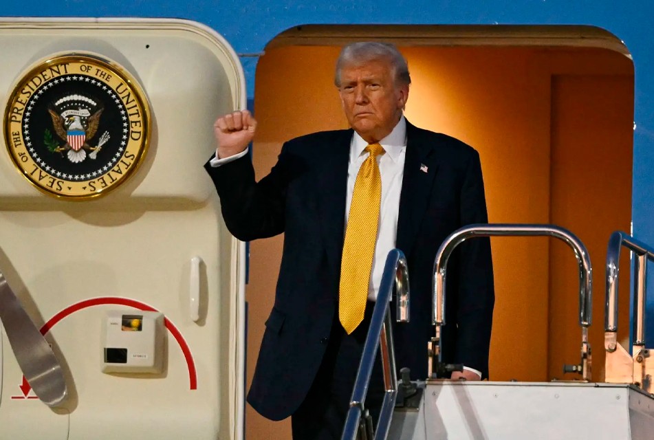 TRUMP SE MUESTRA CONVENCIDO DE QUE LA REUNIÓN CON XI JINPING SALDRÁ "MUY BIEN"