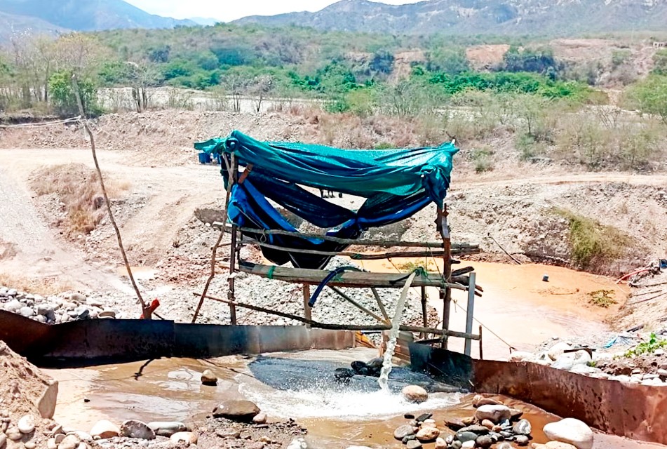 AVANCE DE LA MINERÍA ILEGAL EN HUALGAYOC, CAJABAMBA, JAÉN, SAN IGNACIO Y SANTA CRUZ AFECTA A TODOS LOS SECTORES PRODUCTIVOS DE CAJAMARCA