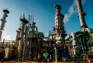 SNMPE: REGALÍAS HIDROCARBURÍFERAS CAEN 7.5% ENTRE ENERO A OCTUBRE 2025