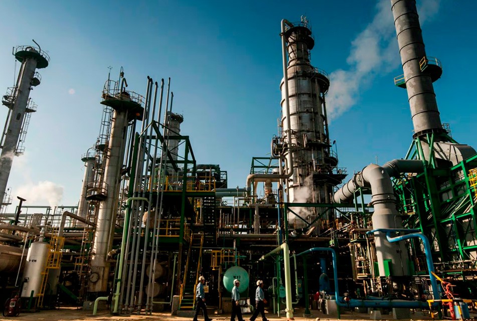 SNMPE: REGALÍAS HIDROCARBURÍFERAS CAEN 7.5% ENTRE ENERO A OCTUBRE 2025