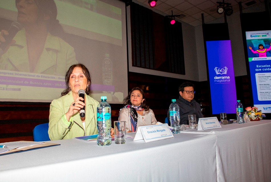 CONGRESO ENCINAS 2025: EXPERTOS DE AMÉRICA LATINA URGEN A DEFENDER LA ESCUELA COMO FOCO SOCIAL ANTE LA CRISIS GLOBAL Y EL RIESGO TECNOLÓGICO