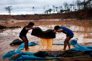 MINERÍA ILEGAL ES UN DRAMÁTICO PROBLEMA DE SALUD PÚBLICA POR CONTAMINACIÓN Y PRÁCTICAS RIESGOSAS