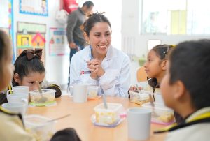 DESDE CUSCO: MINISTRA LESLY SHICA DISPUSO INICIO DE OPERATIVO RELÁMPAGO EN COLEGIOS DEL PAÍS PARA ASEGURAR DESAYUNOS DE CALIDAD
