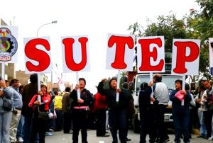 SUTEP ANUNCIA PARO NACIONAL PARA EL 13 DE NOVIEMBRE EN DEFENSA DE LA EDUCACIÓN PÚBLICA Y LOS DERECHOS DEL MAGISTERIO