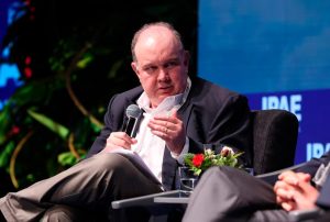 RAFAEL LÓPEZ ALIAGA ADELANTE EN INTENCIÓN DE VOTO, PERO SE DEBILITA FUERA DE LIMA