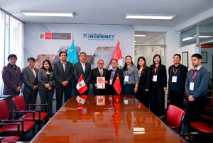 DELEGACIÓN DEL SERVICIO GEOLÓGICO DE CHINA SOSTIENE REUNIÓN BILATERAL CON EL INGEMMET