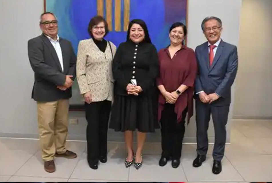 MINISTRA DE ECONOMÍA: LA INFORMALIDAD Y LA BAJA COBERTURA EN SALUD Y PENSIONES SON EL MAYOR DESAFÍO DEL PAÍS