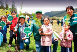 SERFOR CAJAMARCA DESTACA PARTICIPACIÓN DE NEWMONT FONCREAGRO EN SEMANA FORESTAL 2025