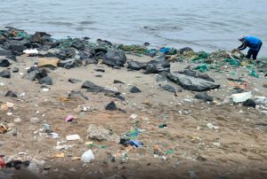 QUIENES DEPREDAN EL MAR PERUANO SON ACTORES ILEGALES QUE USAN EXPLOSIVOS O CONTAMINAN