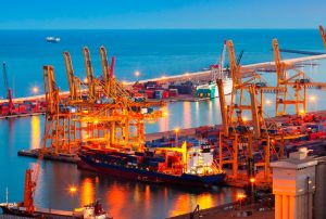 ECONOMÍA PERUANA PROYECTA ESTABILIDAD Y RÉCORD EN EXPORTACIONES PARA EL CIERRE DE 2025