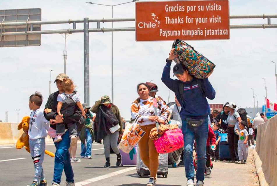 EL PERÚ NO PUEDE PERMITIR QUE CHILE HAGA QUE VENEZOLANOS RETORNEN A SU PAÍS POR NUESTRO TERRITORIO
