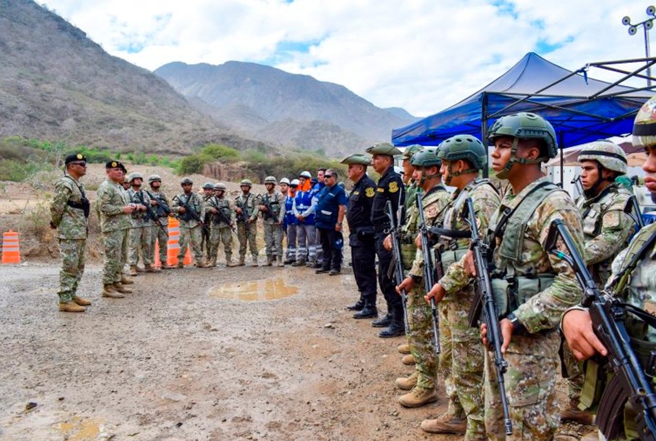 INTERVENCIÓN DE LAS FUERZAS ARMADAS ES CLAVE PARA ENFRENTAR LA CRIMINALIDAD TRANSNACIONAL