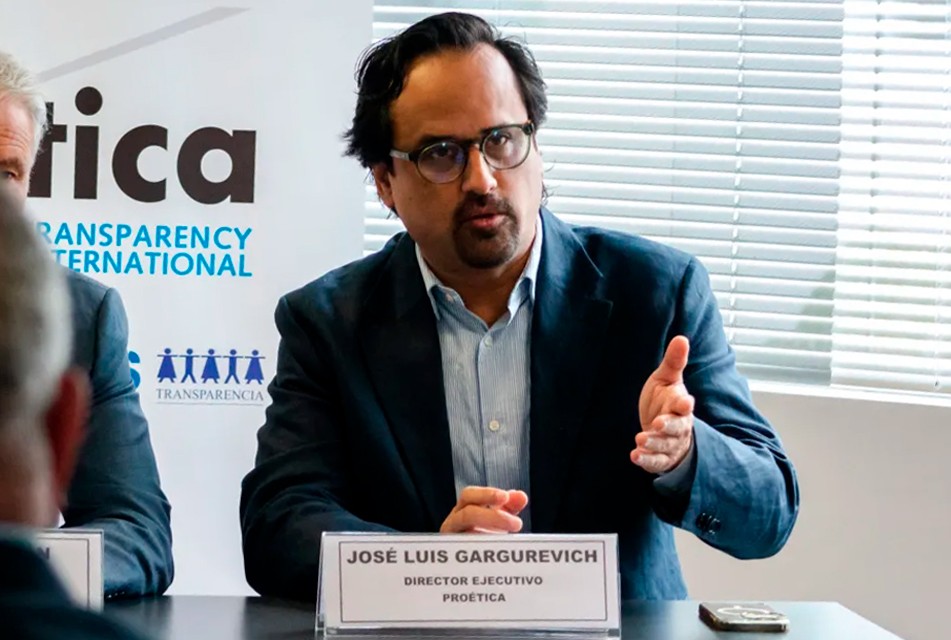 ENCUESTA DE PROÉTICA REVELA QUE LA CORRUPCIÓN ES PERCIBIDA COMO EL PRINCIPAL PROBLEMA DEL PAÍS