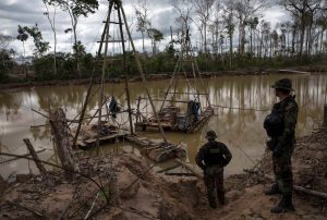 MINERÍA ILEGAL SE DESBORDA EN EL SINCHAO, EL TINGO Y CHUGUR
