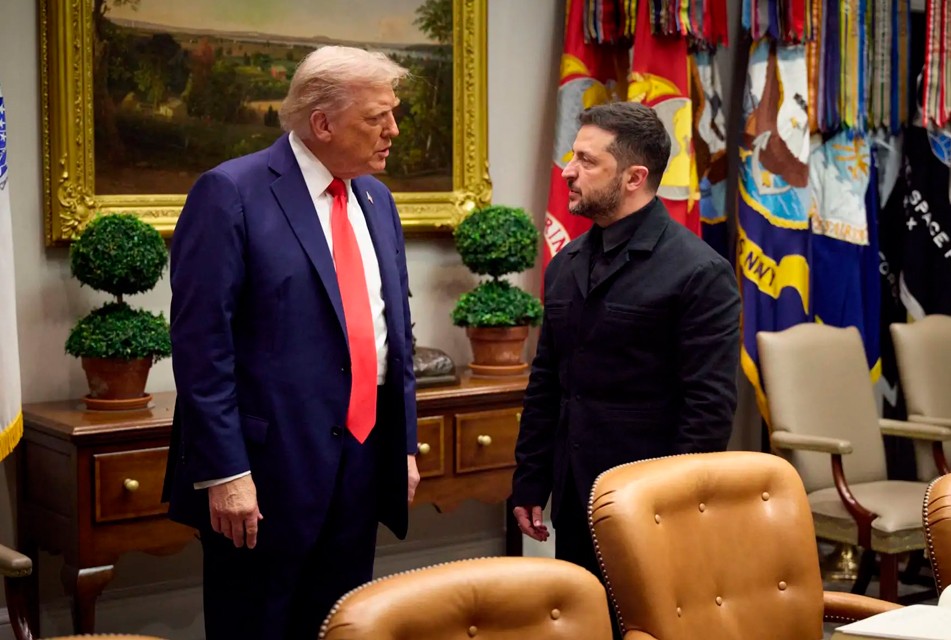 ZELENSKI SE REUNIRÍA CON TRUMP Y DICE QUE SON POSIBLES DECISIONES ANTES DE AÑO NUEVO