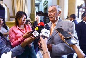 ROSPIGLIOSI: IMPROCEDENCIA DE PEDIDO DE PENSIÓN DE DINA BOLUARTE ES ESTRICTAMENTE LEGAL