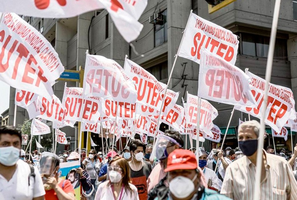 SUTEP CONVOCA A MOVILIZACIÓN NACIONAL POR INCUMPLIMIENTO DEL ESTADO DE DESTINAR 6% DEL PBI PARA EDUCACIÓN
