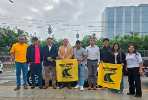 PAÍS PARA TODOS PROCLAMA A CARLOS ÁLVAREZ COMO SU CANDIDATO PRESIDENCIAL