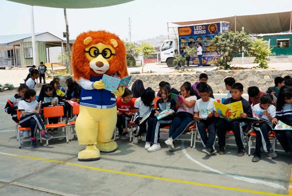 BIBLIOTECA MÓVIL “LEO A BORDO” DE LIBRERÍAS CRISOL - DERRAMA MAGISTERIAL BENEFICIA A MÁS DE 22 MIL ESTUDIANTES