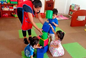 LA PRIMERA POLÍTICA DE ESTADO SOBRE DESARROLLO INFANTIL TEMPRANO ASEGURARÁ UNA ATENCIÓN INTEGRAL Y SOSTENIDA