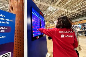 PASAJEROS QUE RESULTEN AFECTADOS POR EL MANTENIMIENTO DE LA ANTIGUA PISTA DE ATERRIZAJE DEL AEROPUERTO DEBEN SER ATENDIDOS ADECUADAMENTE