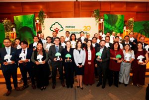 PREMIO DESARROLLO SOSTENIBLE DE LA SNMPE CUMPLE 20 AÑOS DESTACANDO APORTES DE EMPRESAS MINERO ENERGÉTICAS EN EL PERÚ