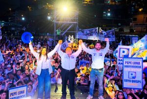 SHOCK DE INVERSIONES Y PROGRAMA SOCIALES A FAVOR DE 11 MILLONES DE PERUANOS POBRES