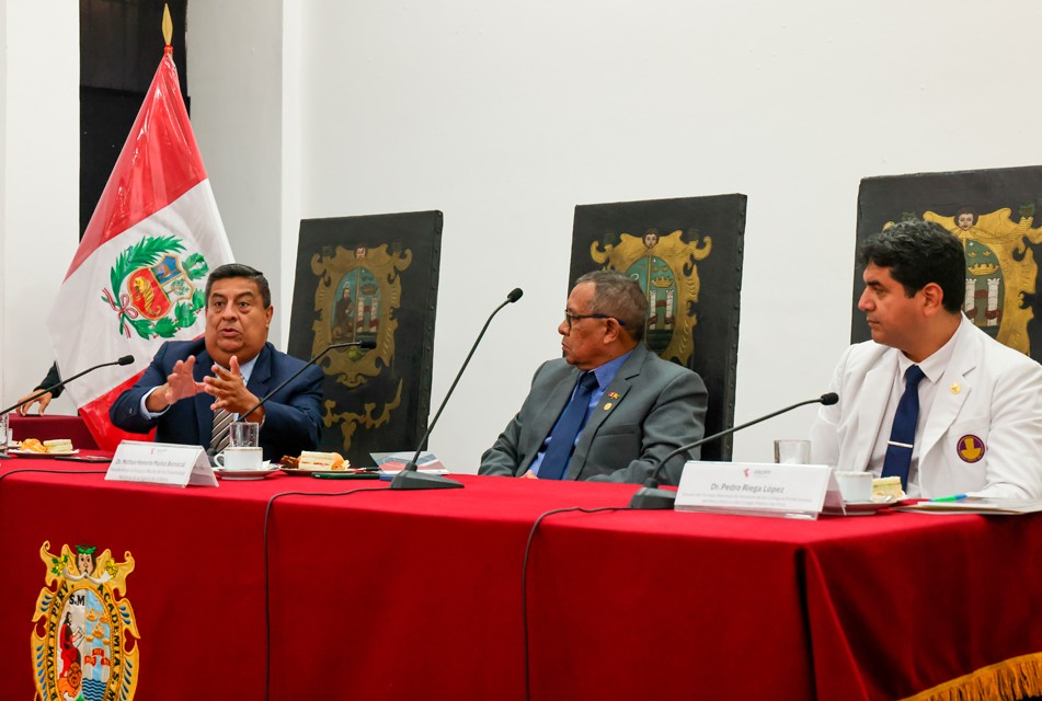 MINEDU FORTALECE DIÁLOGO CON UNIVERSIDADES PÚBLICAS PARA OPTIMIZAR INVERSIONES Y GARANTIZAR SOSTENIBILIDAD DEL SISTEMA