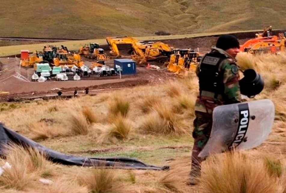 CAJAMARCA: MAFIAS DE LA MINERÍA ILEGAL DE PATAZ INVADEN CON MAQUINARIAS HUALGAYOC-BAMBAMARCA