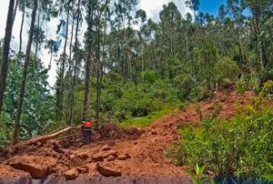 MUNICIPALIDAD DE ABANCAY REGISTRA EMERGENCIA POR DESLIZAMIENTO EN PANTILLAY, UMACCATA Y LEONPAMPA