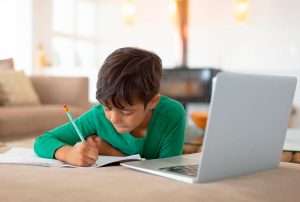 EDUCACIÓN RECIBIRÁ PRESUPUESTO RÉCORD EN 2026 Y SUPERA PROMEDIO DE AMÉRICA LATINA