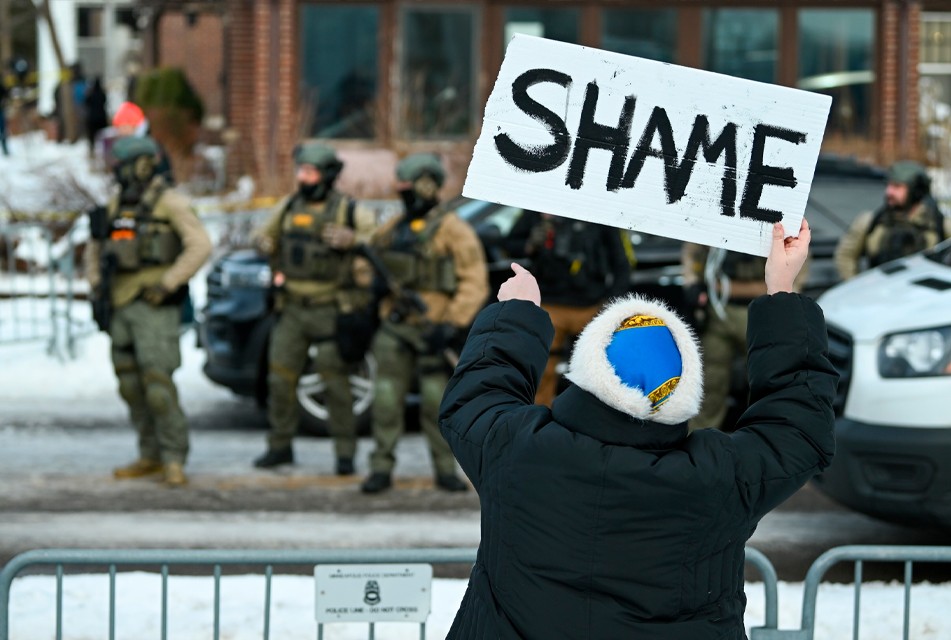 EE.UU.: CUATRO ESTUDIANTES, DOS DE ELLOS DE 5 Y 10 AÑOS, SON DETENIDOS POR ICE EN MINNESOTA