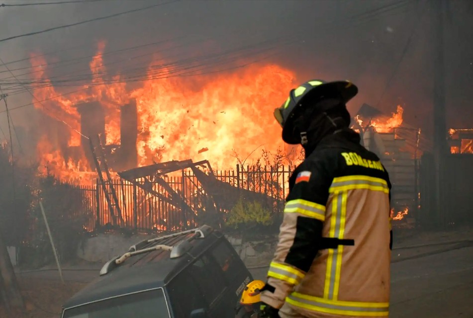 CHILE: DETIENEN A TERCER SOSPECHOSO POR INICIO INTENCIONAL DE INCENDIOS FORESTALES