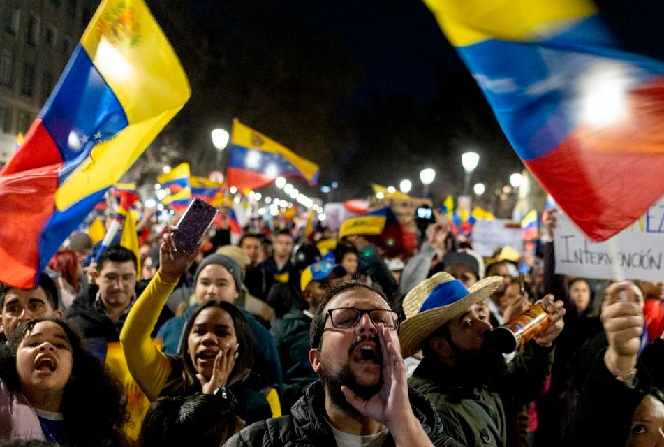 VENEZUELA VIVE UN ESTADO PREPOLÍTICO DOMINADO POR GRUPOS PARAESTATALES