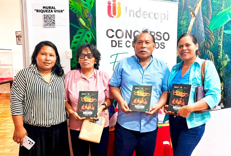 INDECOPI ENTREGA EJEMPLARES DE CUENTOS ESCRITOS POR NIÑOS MATSIGENKA PARA FORTALECER LA EDUCACIÓN INTERCULTURAL EN MADRE DE DIOS