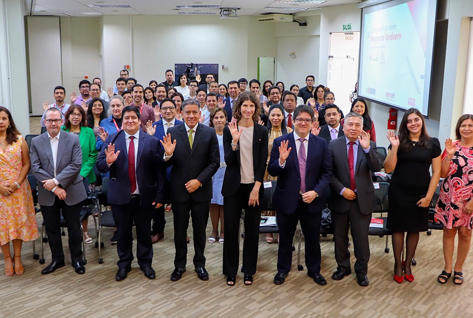 ALIANZA ESTRATÉGICA ENTRE SERVIR Y EL GOBIERNO DE CANADÁ PERMITIERON LA CAPACITACIÓN DE MÁS DE 10 MIL SERVIDORES CIVILES