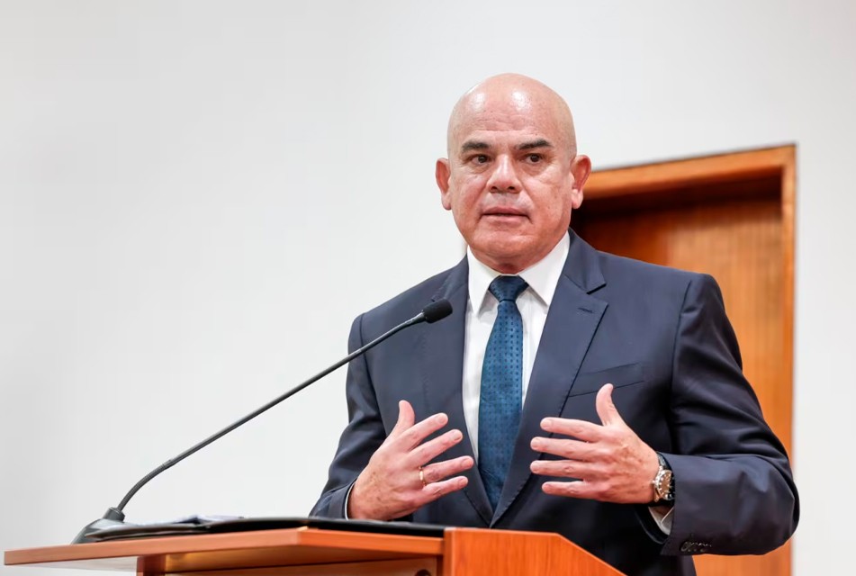 PREMIER ÁLVAREZ DESCARTA RENUNCIA A SU CARGO Y RESALTA CARÁCTER DEL PRESIDENTE JOSÉ JERÍ AL FRENTE DEL GOBIERNO