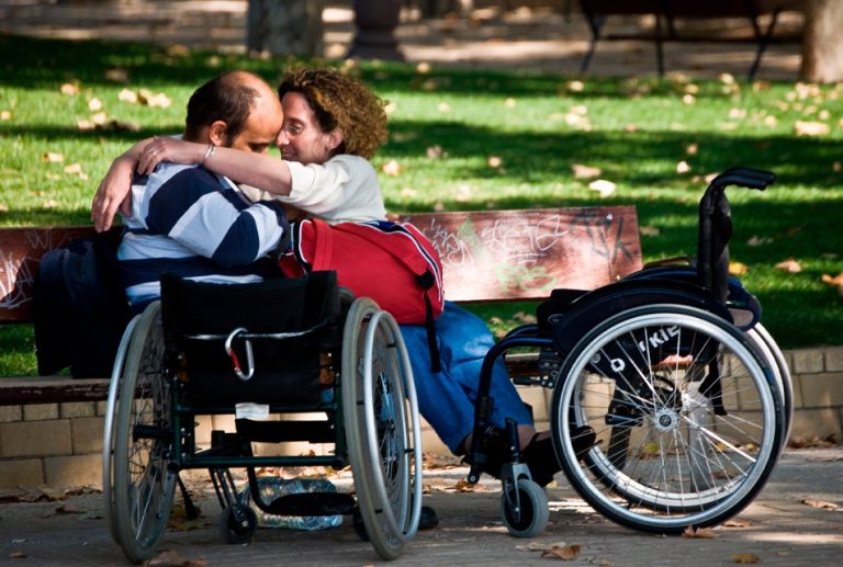 PSICÓLOGA DESTACA IMPORTANCIA DEL RESPETO Y LA ADMIRACIÓN EN PAREJAS CON DISCAPACIDAD