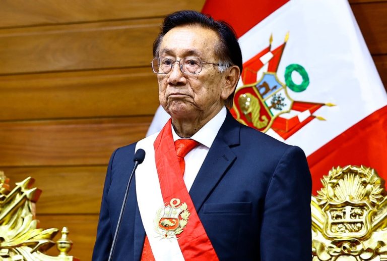 PRESIDENTE JOSÉ MARÍA BALCÁZAR ES “FRÁGIL” Y VIVE CON UNA ESPADA DE DÁMOCLES, SOSTIENE EXVICEMINISTRO HERBERTH CUBA