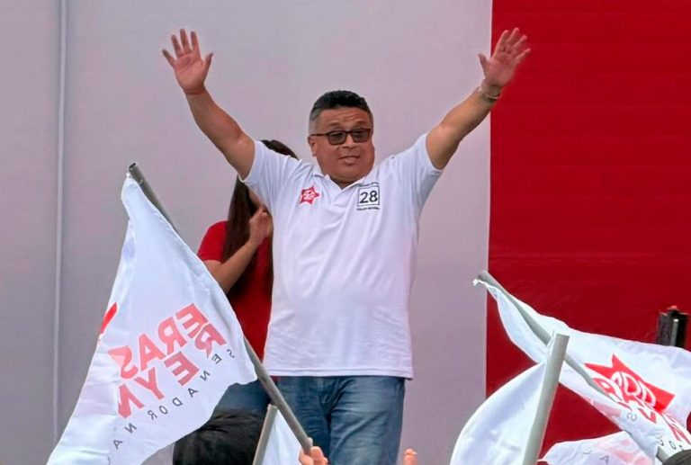 ERASMO REYNA ARREMETE CONTRA EL CONGRESO: “ELIGIERON A JERÍ SIN INDAGAR QUIÉN ERA, TODO SERÁ UN SHOW”