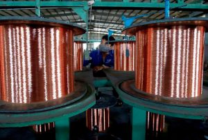 IPE: DESACELERACIÓN DE CHINA AFECTARÍA EXPORTACIONES PERUANAS DE COBRE Y ACERO