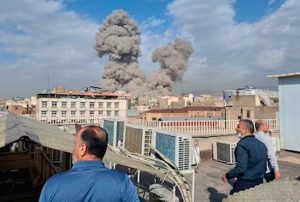 ATAQUE MASIVO DE ESTADOS UNIDOS E ISRAEL A IRÁN PARA DERRIBAR EL RÉGIMEN