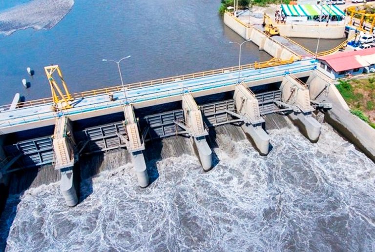 NEWMONT YANACOCHA Y LA JUNTA DE USUARIOS IMPULSAN SEGURIDAD HÍDRICA CON ENTREGA DE CERTIFICADOS EN EL RÍO CHONTA