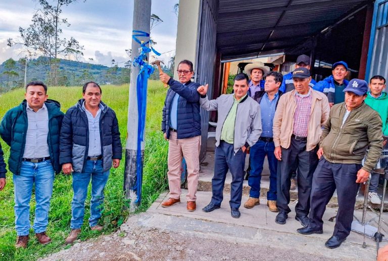 COMUNIDADES DE CHOTA (CAJAMARCA) ACCEDEN A ELECTRIFICACIÓN PRODUCTIVA PARA SUS EMPRENDIMIENTOS