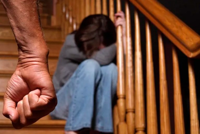 [IPE] ÍNDICE REGIONAL DE BRECHAS DE GÉNERO - IRBG 2025:  UNA DE CADA TRES MUJERES HA SIDO VÍCTIMA DE VIOLENCIA FAMILIAR EN LOS ÚLTIMOS 12 MESES