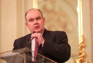 ELECCIONES 2026: “LÓPEZ ALIAGA SE PRESENTA COMO UN EMPERADOR Y JUEGA PARA LOS CAVIARES”, SOSTIENE ANALISTA ZLATKO POSAVAC