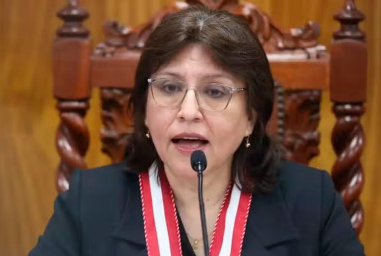 DELIA ESPINOZA FUE ELEGIDA NUEVA DECANA DEL COLEGIO DE ABOGADOS DE LIMA